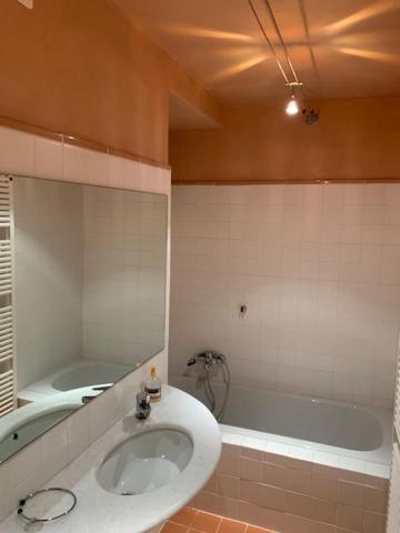 La Felice Casa Di Nonno Battistino Apartment Apricale Luaran gambar